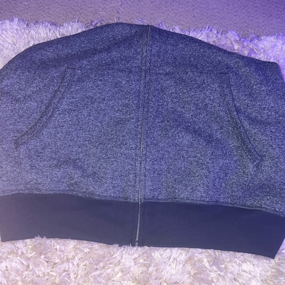 I’m selling this amazing find from a little store in Boston, def caught my eye. - Picture 2 of 3